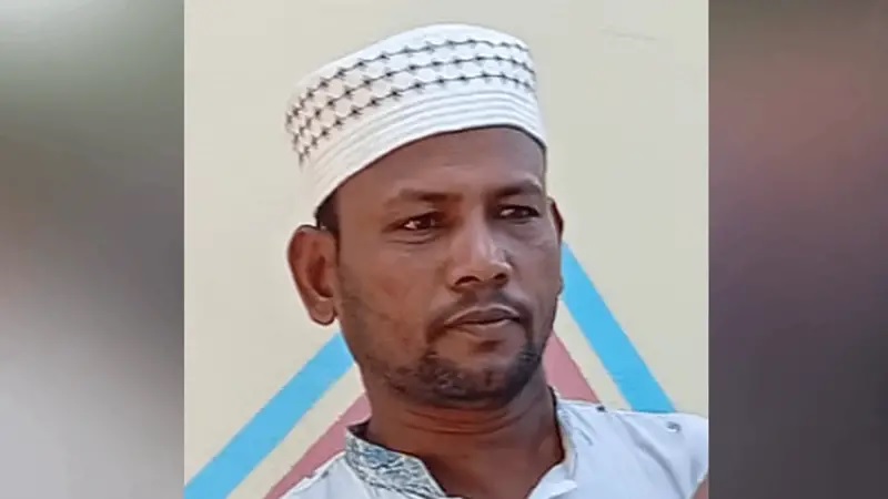 চট্টগ্রামে স্ত্রী-মেয়ের সামনেই যুবদল নেতাকে গুলি করে হত্যা